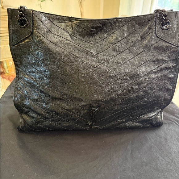 Black Leather Women's Bag - Picture 2 of 16
